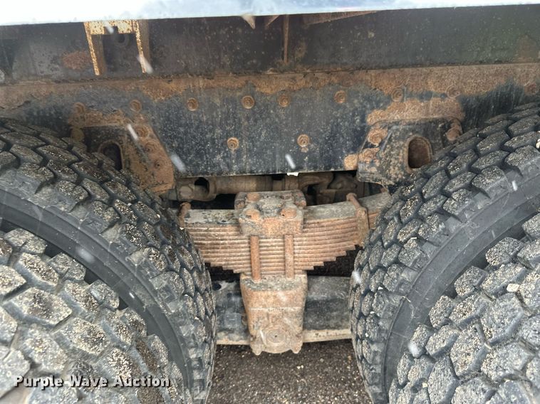 image for item DV0746 2011 Freightliner  Business class M2 hydrovac truck