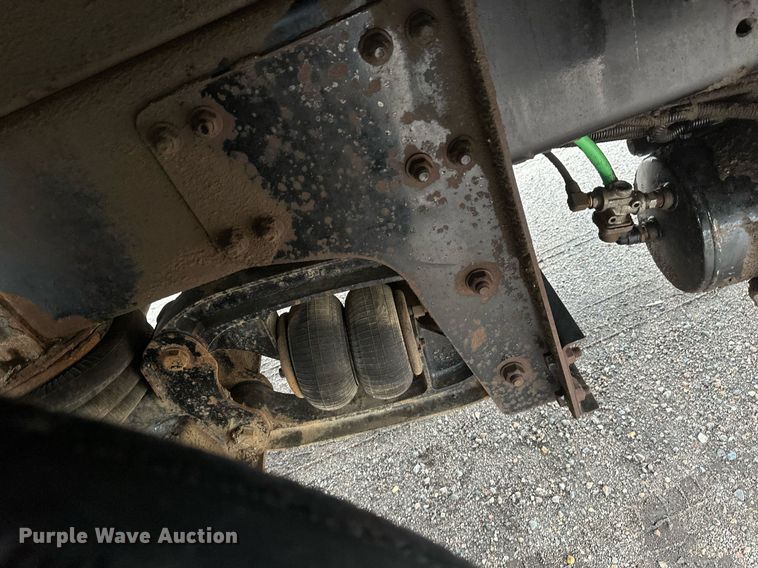 image for item DV0746 2011 Freightliner  Business class M2 hydrovac truck