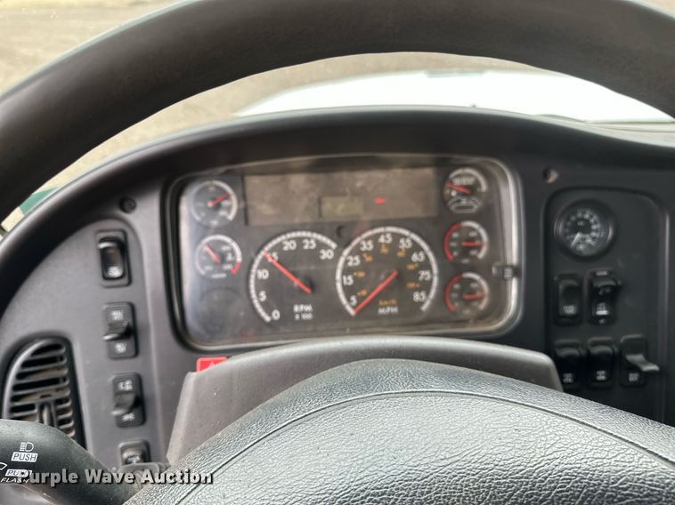 image for item DV0746 2011 Freightliner  Business class M2 hydrovac truck