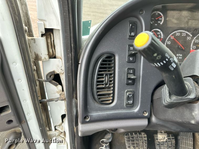 image for item DV0746 2011 Freightliner  Business class M2 hydrovac truck