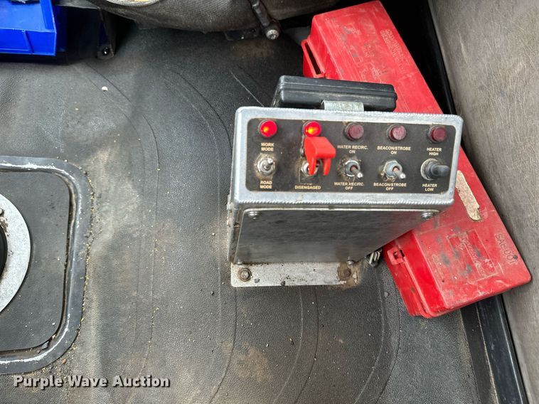 image for item DV0746 2011 Freightliner  Business class M2 hydrovac truck