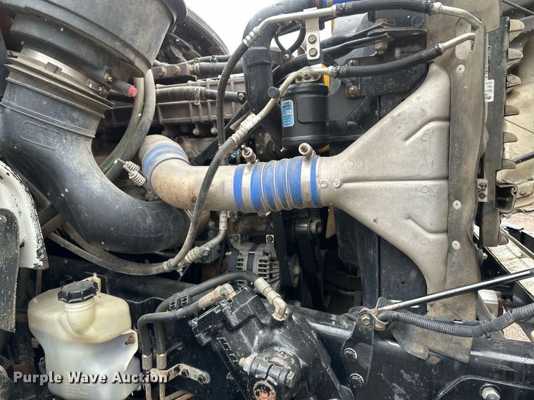 image for item DV0746 2011 Freightliner  Business class M2 hydrovac truck