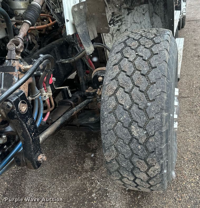 image for item DV0746 2011 Freightliner  Business class M2 hydrovac truck