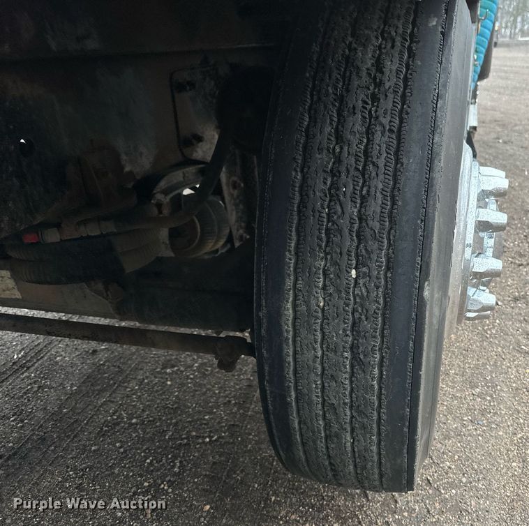 image for item DV0746 2011 Freightliner  Business class M2 hydrovac truck