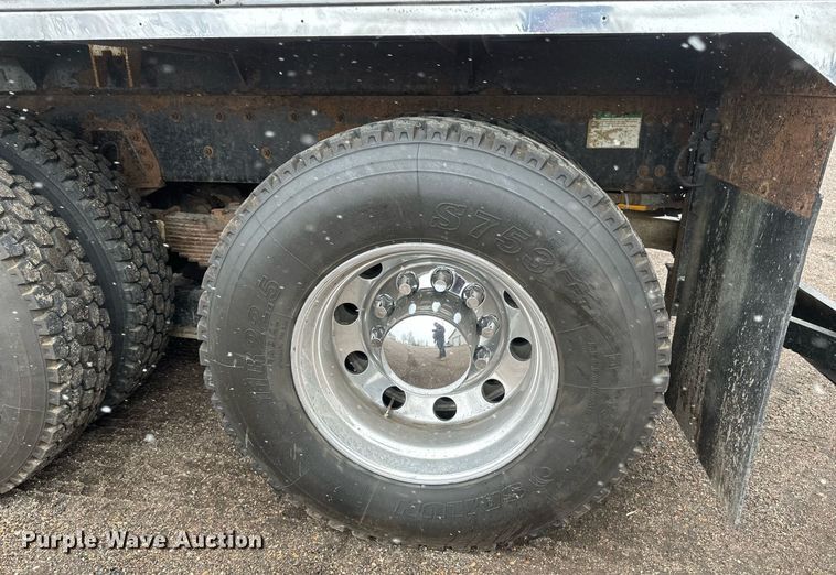 image for item DV0746 2011 Freightliner  Business class M2 hydrovac truck