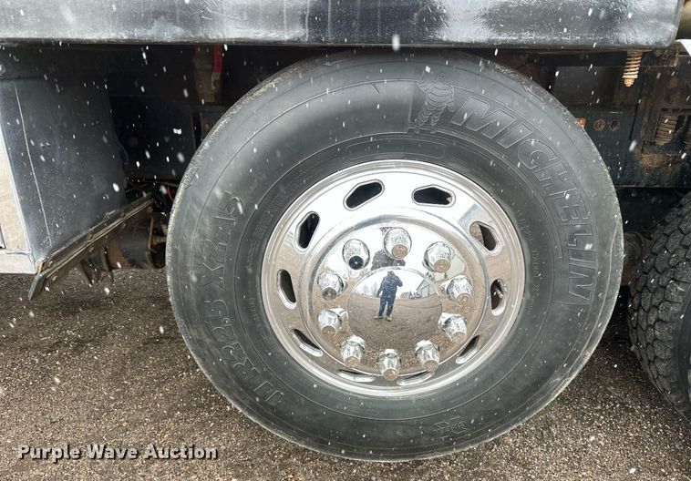 image for item DV0746 2011 Freightliner  Business class M2 hydrovac truck