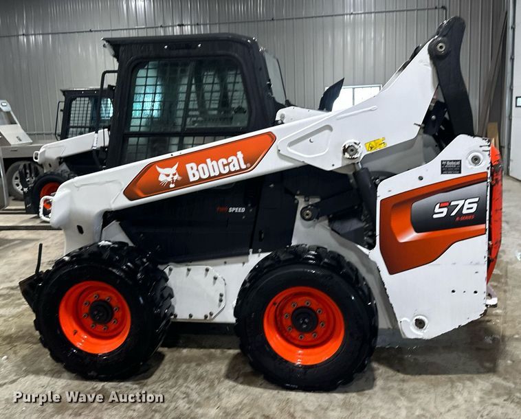 image for item DV0747 2022 Bobcat  S76 skid steer loader