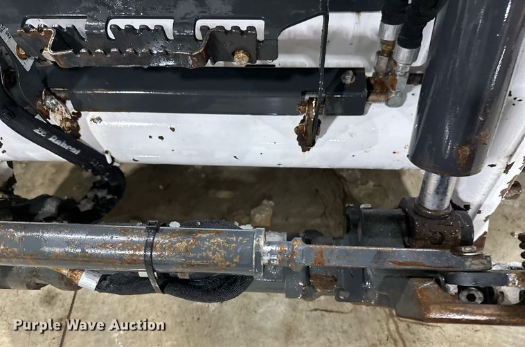 image for item DV0747 2022 Bobcat  S76 skid steer loader