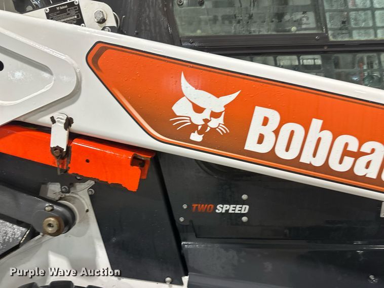 image for item DV0747 2022 Bobcat  S76 skid steer loader