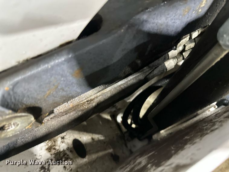 image for item DV0747 2022 Bobcat  S76 skid steer loader