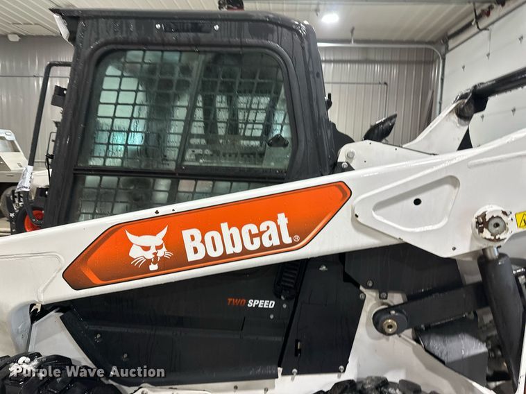 image for item DV0747 2022 Bobcat  S76 skid steer loader