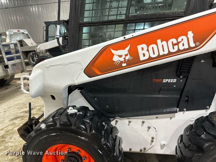 image for item DV0747 2022 Bobcat  S76 skid steer loader