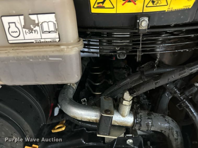 image for item DV0747 2022 Bobcat  S76 skid steer loader