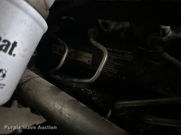 image for item DV0747 2022 Bobcat  S76 skid steer loader