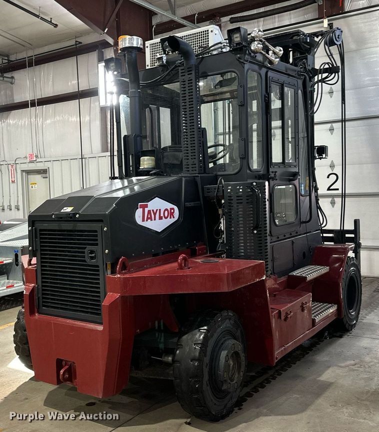 image for item DV0748 2017 Taylor X160 forklift