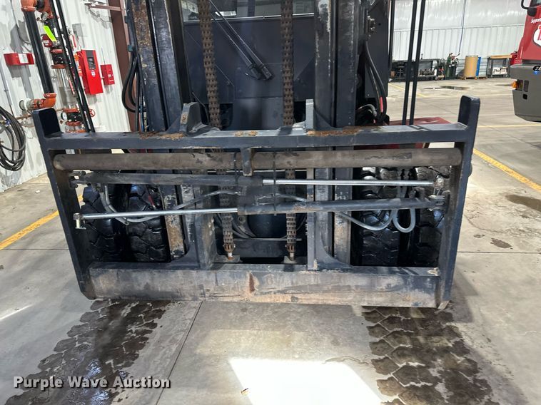 image for item DV0748 2017 Taylor X160 forklift