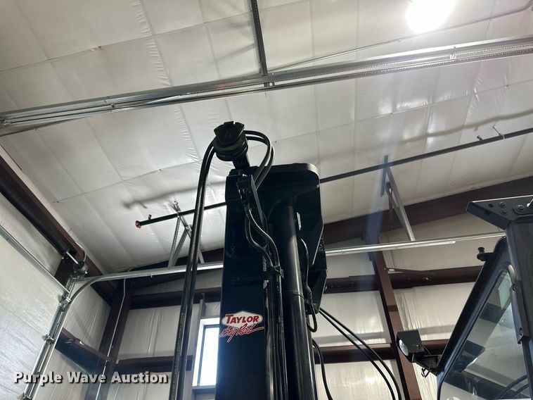 image for item DV0748 2017 Taylor X160 forklift