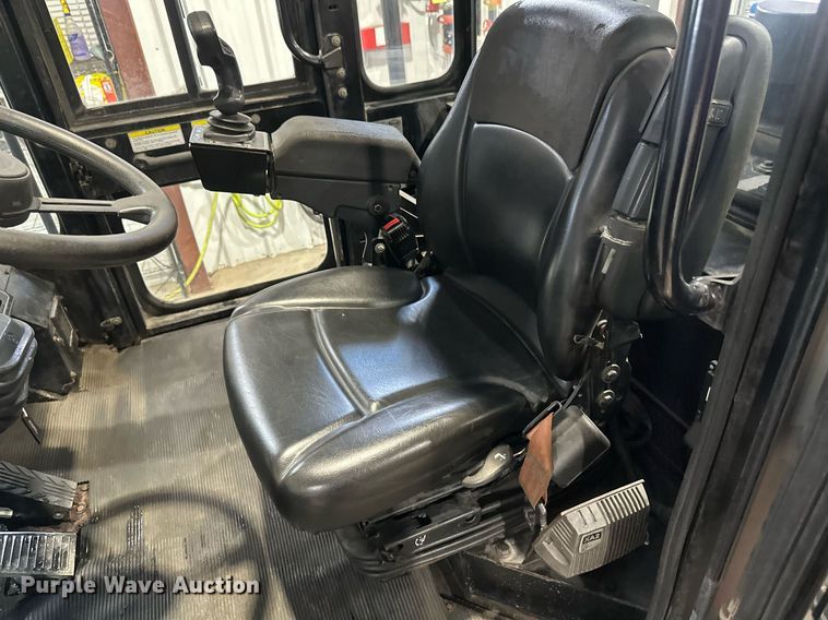 image for item DV0748 2017 Taylor X160 forklift