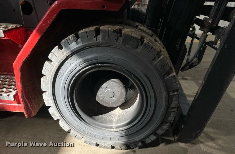 image for item DV0748 2017 Taylor X160 forklift