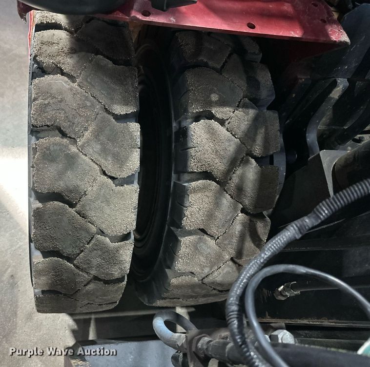 image for item DV0748 2017 Taylor X160 forklift