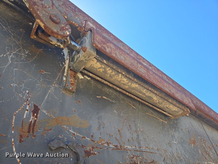 image for item DV1331 2001 Mack CX613 dump truck