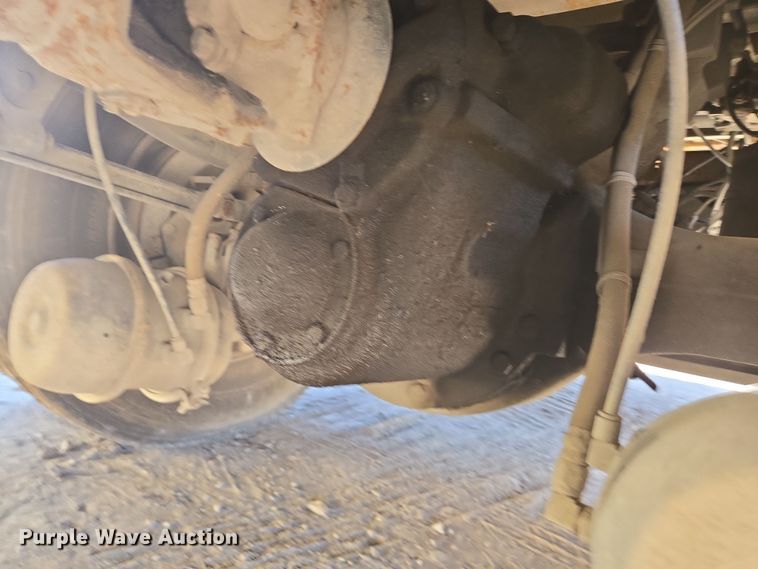 image for item DV1331 2001 Mack CX613 dump truck