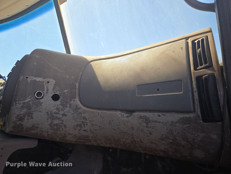 image for item DV1331 2001 Mack CX613 dump truck