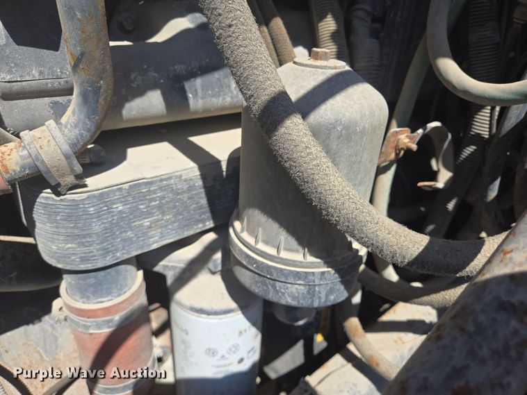 image for item DV1331 2001 Mack CX613 dump truck