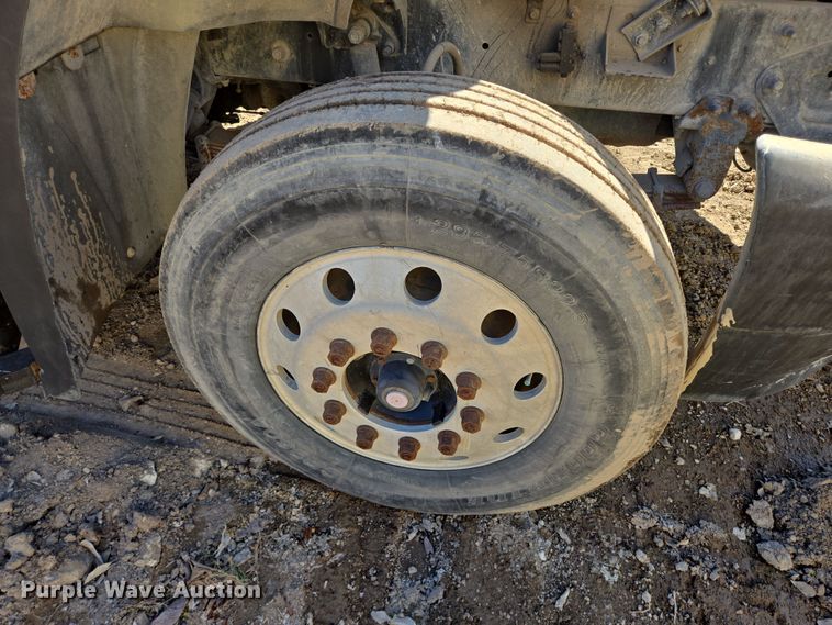 image for item DV1331 2001 Mack CX613 dump truck