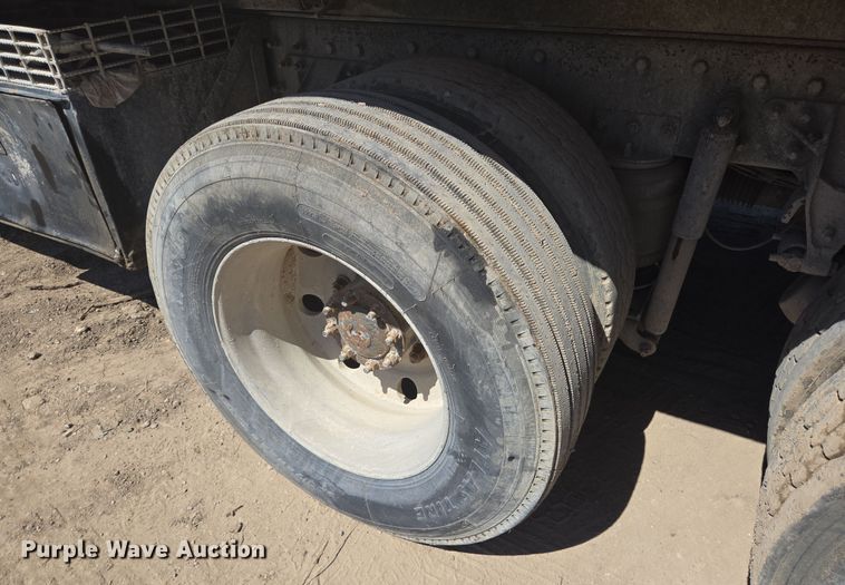 image for item DV1331 2001 Mack CX613 dump truck