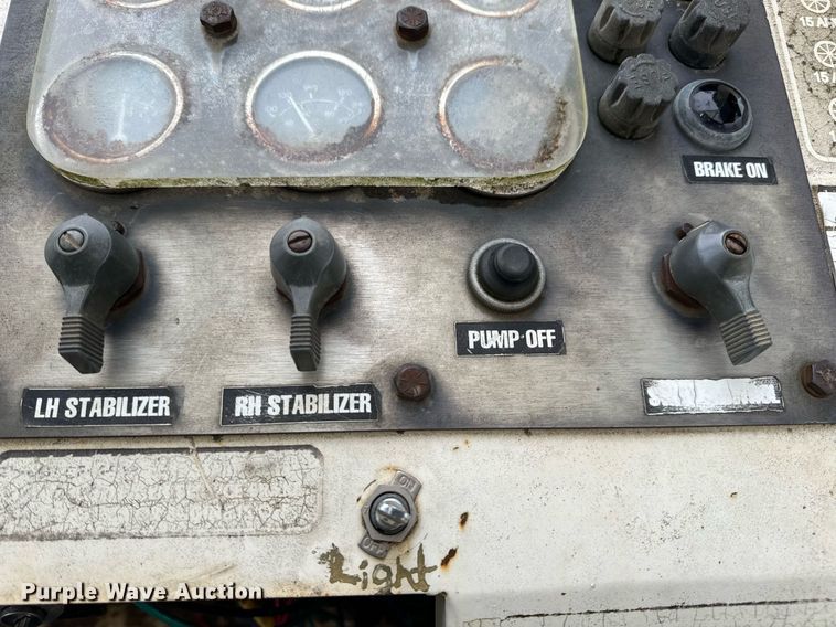 image for item DV1889 Terex SS1048 telehandler