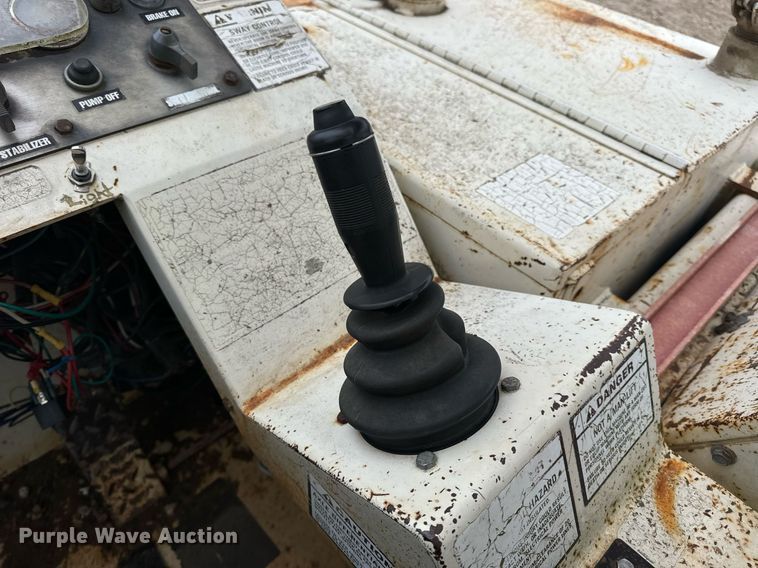 image for item DV1889 Terex SS1048 telehandler