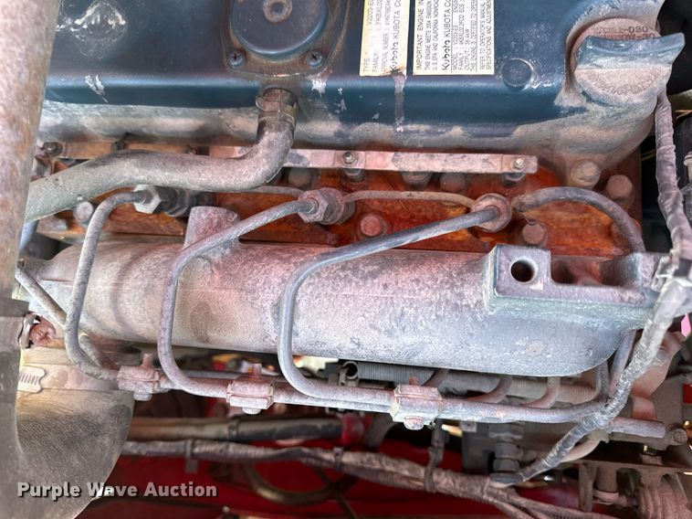 image for item DV1893 2004 Moffett M5500 forklift