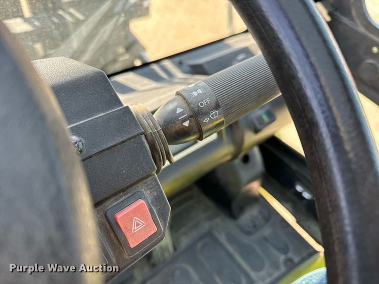 image for item DV1894 Clark C40D forklift