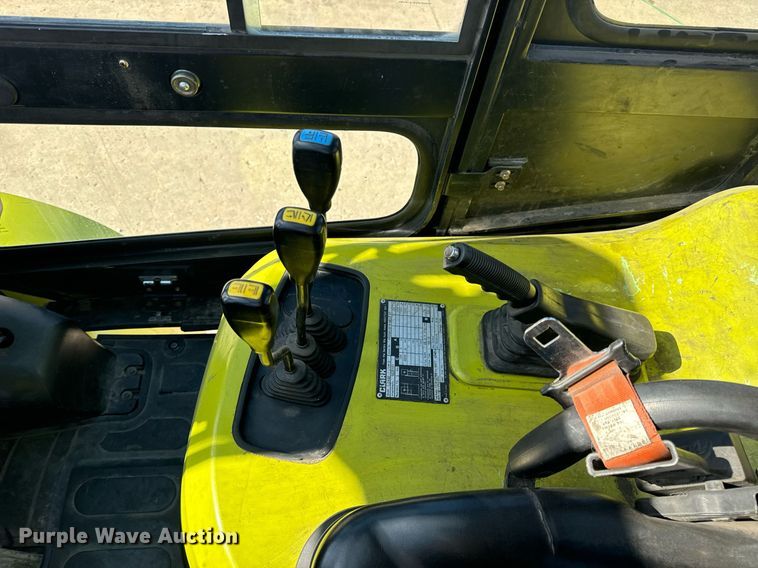 image for item DV1894 Clark C40D forklift