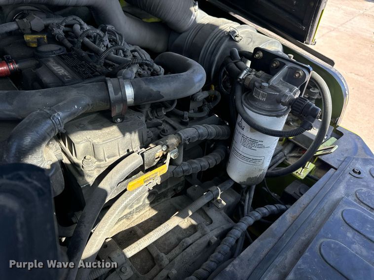 image for item DV1894 Clark C40D forklift