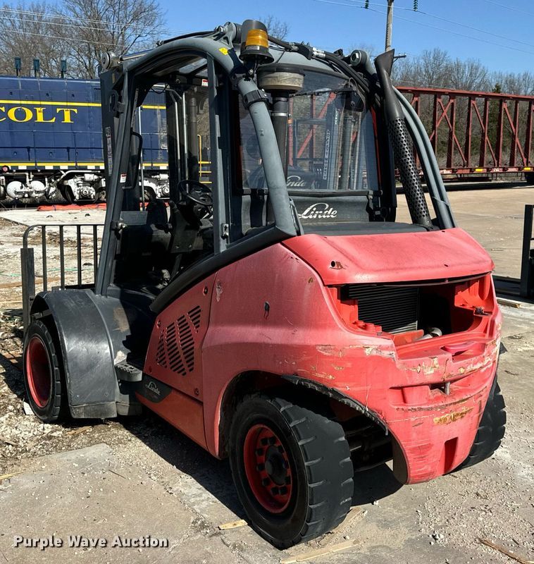 image for item DV1895 2016 Linde H40D EVO forklift