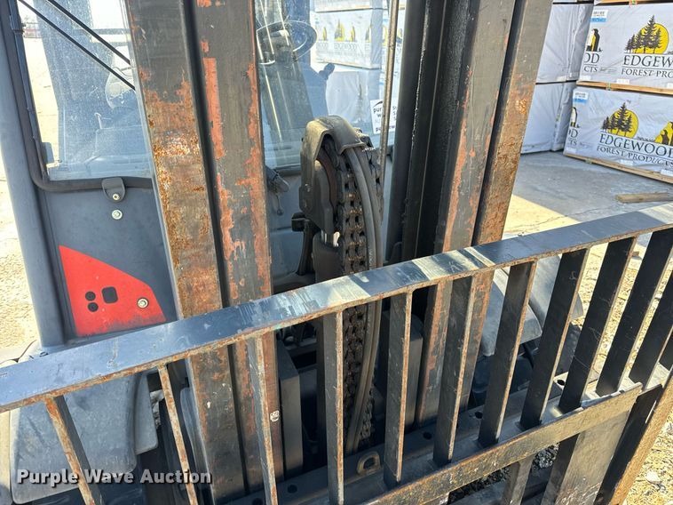 image for item DV1895 2016 Linde H40D EVO forklift