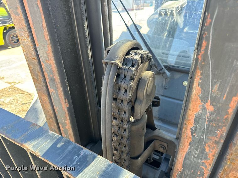 image for item DV1895 2016 Linde H40D EVO forklift