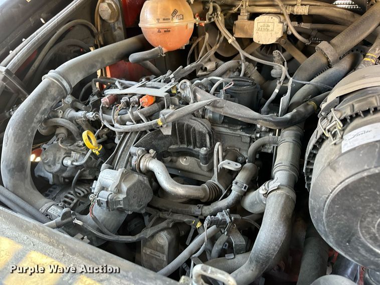 image for item DV1895 2016 Linde H40D EVO forklift