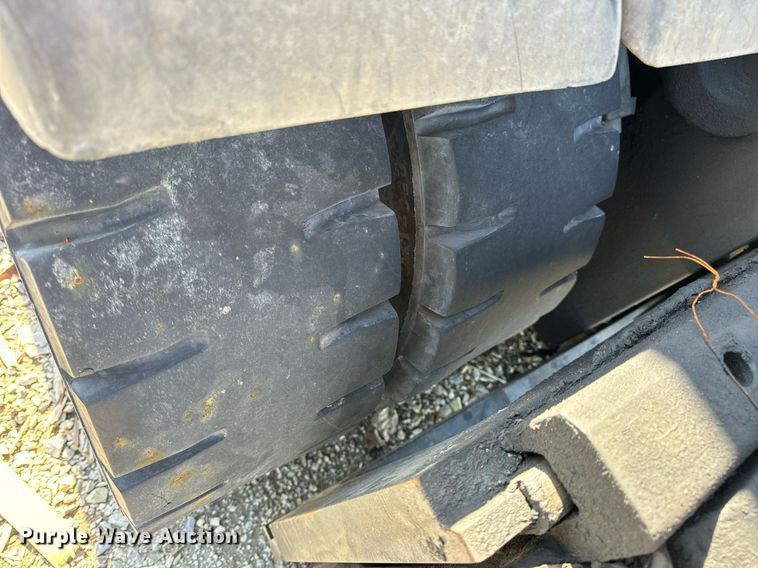 image for item DV1895 2016 Linde H40D EVO forklift