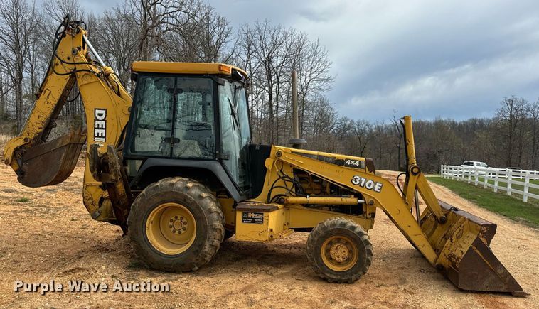 image for item DV1899 1997 John Deere 310E backhoe