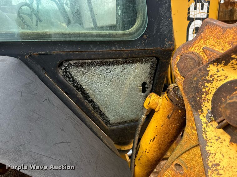 image for item DV1899 1997 John Deere 310E backhoe