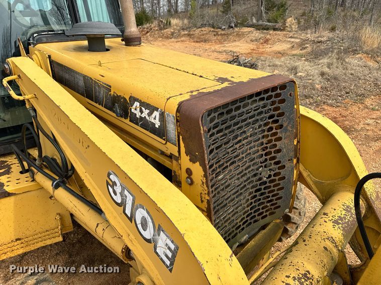 image for item DV1899 1997 John Deere 310E backhoe