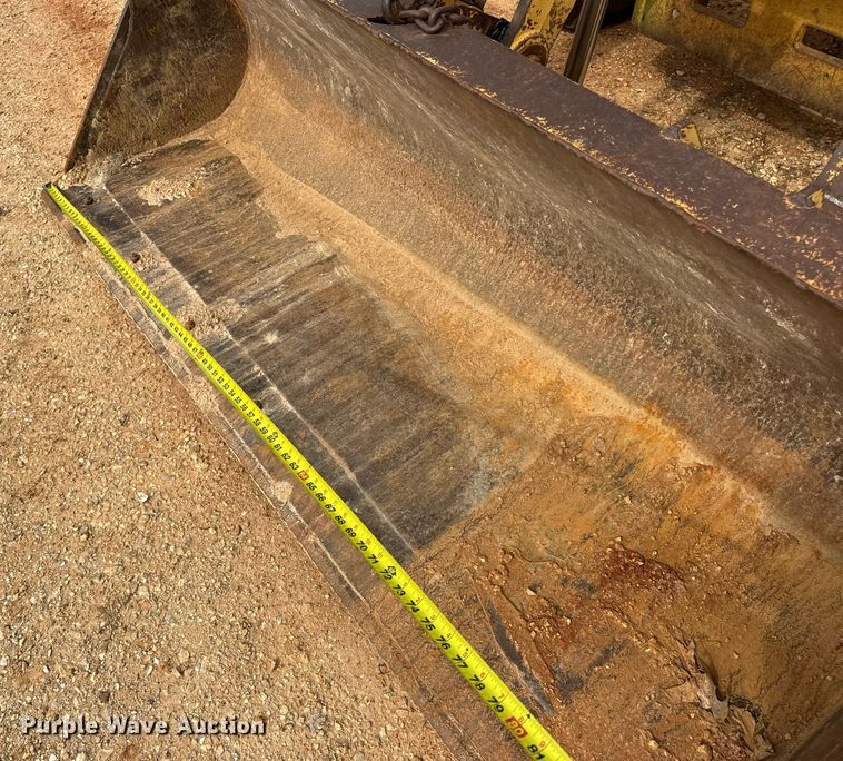 image for item DV1899 1997 John Deere 310E backhoe