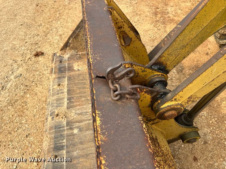 image for item DV1899 1997 John Deere 310E backhoe