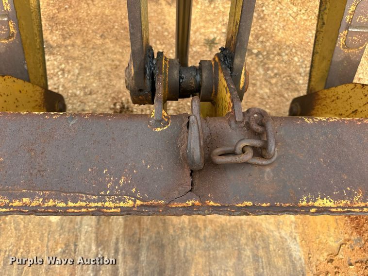 image for item DV1899 1997 John Deere 310E backhoe