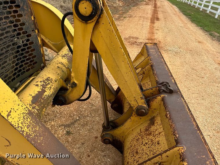 image for item DV1899 1997 John Deere 310E backhoe