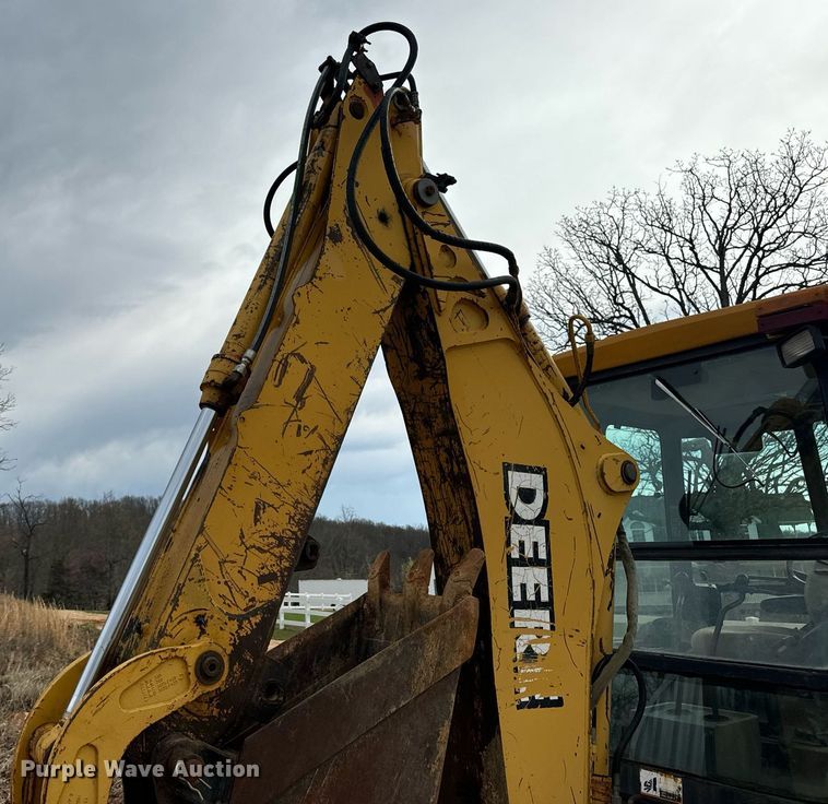 image for item DV1899 1997 John Deere 310E backhoe