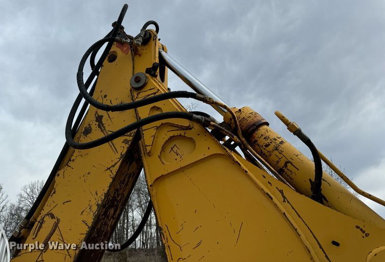 image for item DV1899 1997 John Deere 310E backhoe